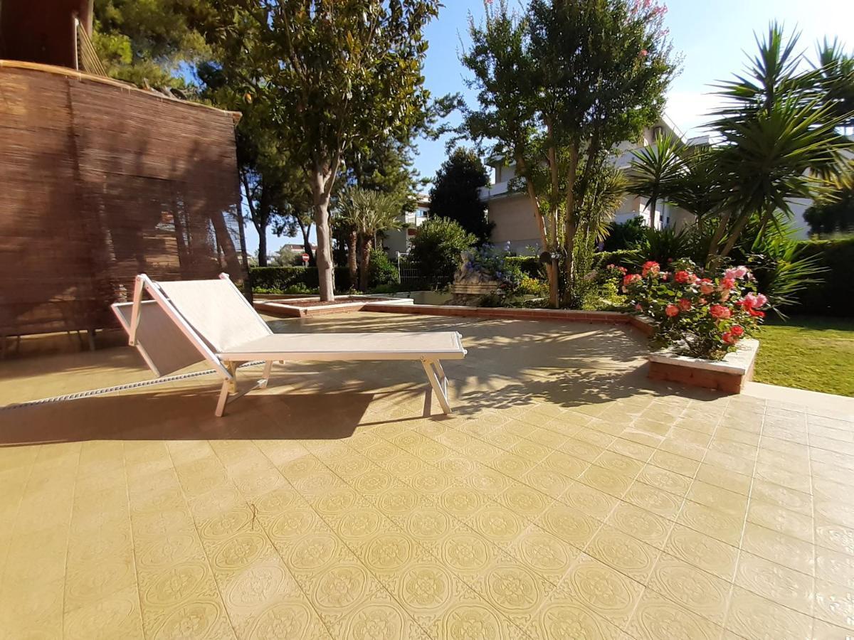 Bed and Breakfast La Gran Dama Roseto Degli Abruzzi Exterior foto